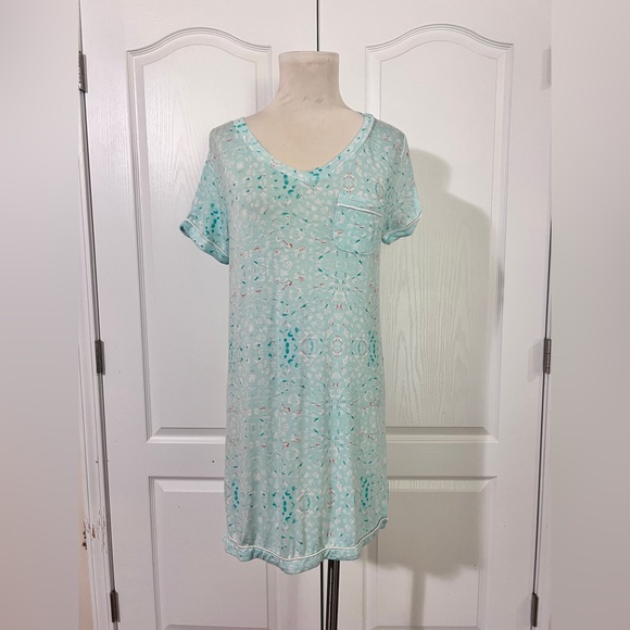 Honeydew Intimates Lightweight Nightgown with Breast Pocket - sz S - Picture 1 of 6